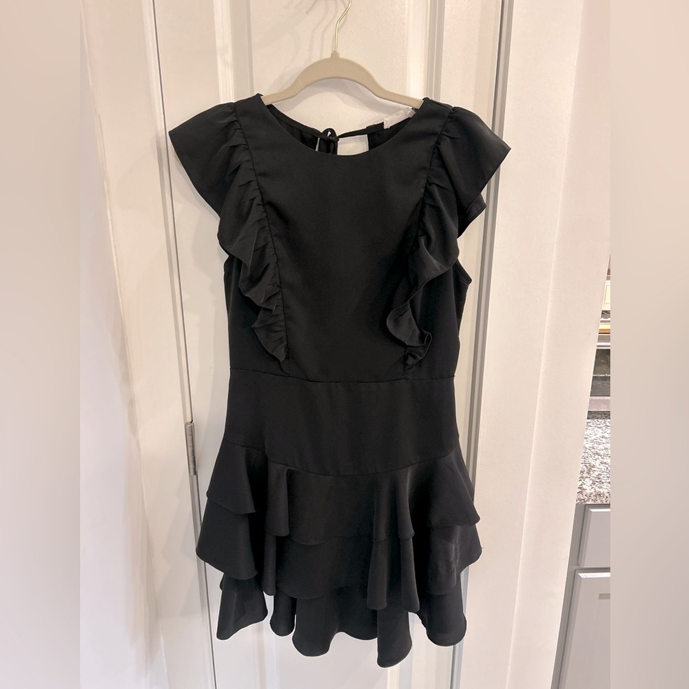 Vestique Black Shoulder Ruffle Dress